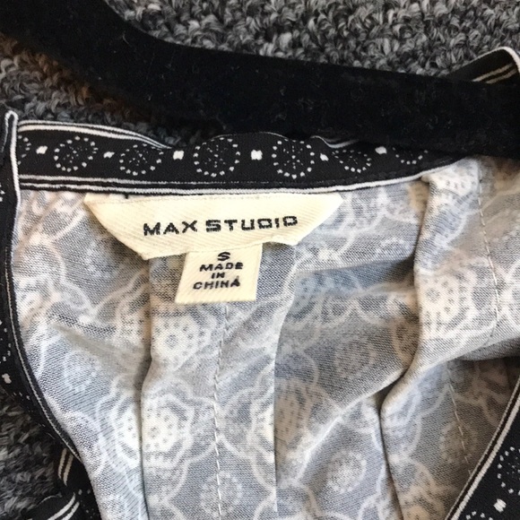 Black and white patterned dress - Picture 4 of 4